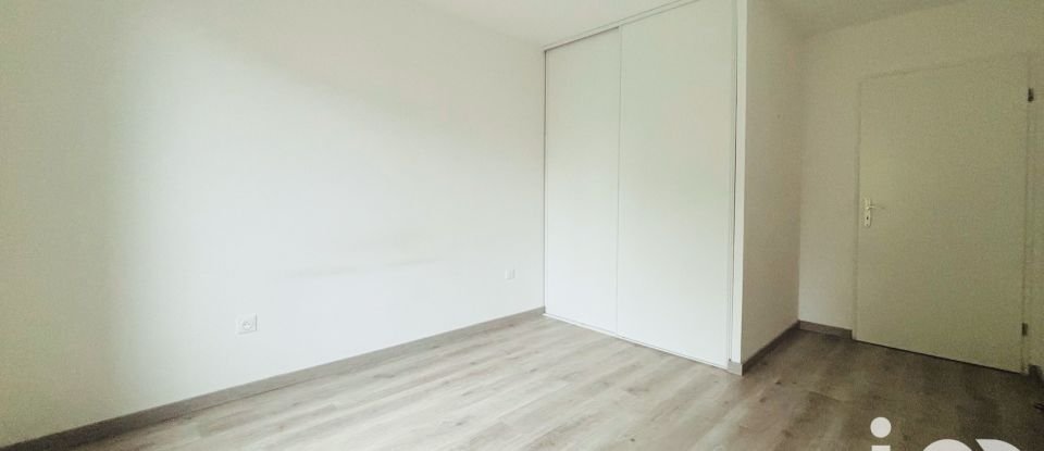 Appartement 3 pièces de 64 m² à Pontault-Combault (77340)