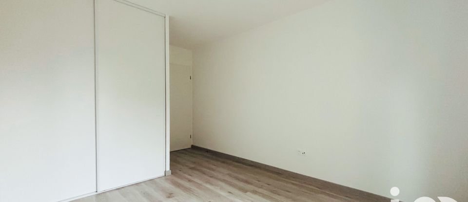 Appartement 3 pièces de 64 m² à Pontault-Combault (77340)