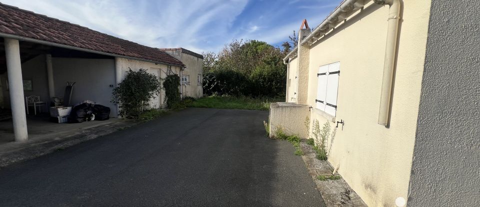 Traditional house 6 rooms of 122 m² in Vaux-sur-Mer (17640)