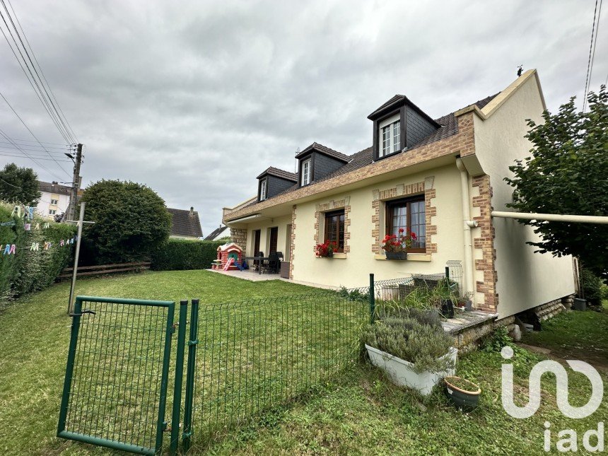 Maison traditionnelle 7 pièces de 171 m² à Beauvais (60000)