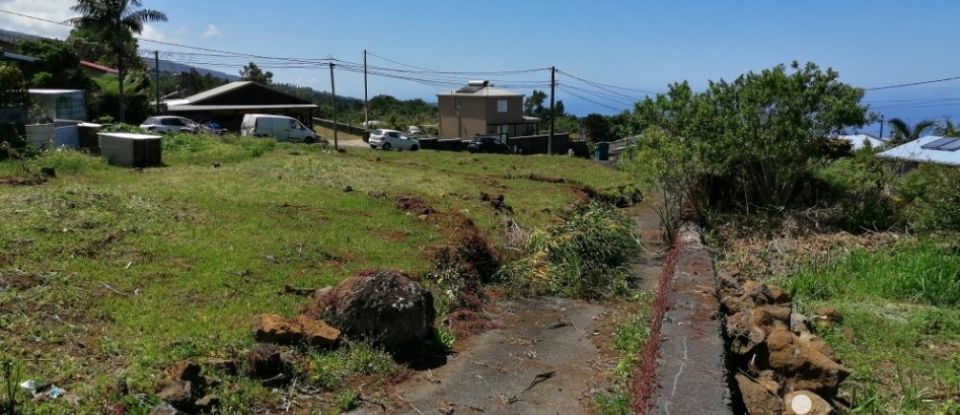 Terrain de 2 742 m² à Saint-Joseph (97480)