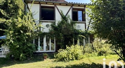 House 7 rooms of 193 m² in Saint-Maurice-en-Quercy (46120)