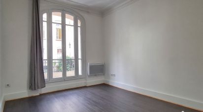 Apartment 4 rooms of 72 m² in Paris (75015)