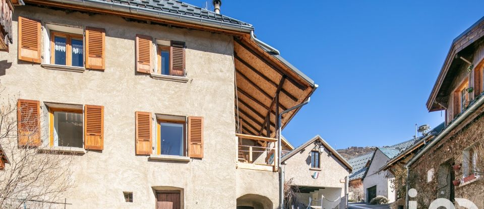 Appartement 4 pièces de 98 m² à Huez (38750)