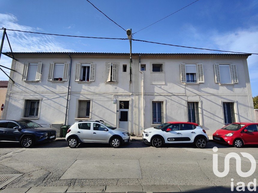 Building in Toulon (83200) of 313 m²