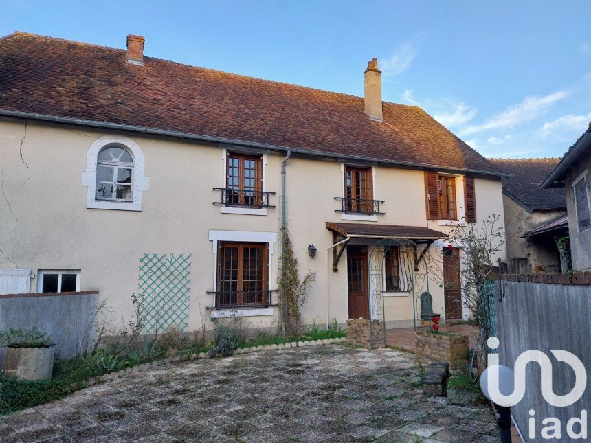 House 4 rooms of 113 m² in La Trimouille (86290)