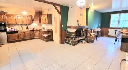 Traditional house 5 rooms of 144 m² in Nouaillé-Maupertuis (86340)