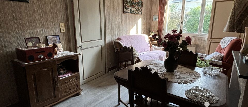 Town house 6 rooms of 130 m² in Saumur (49400)