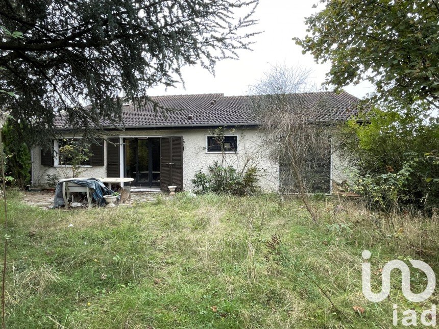 Maison traditionnelle 6 pièces de 126 m² à Soisy-sur-Seine (91450)