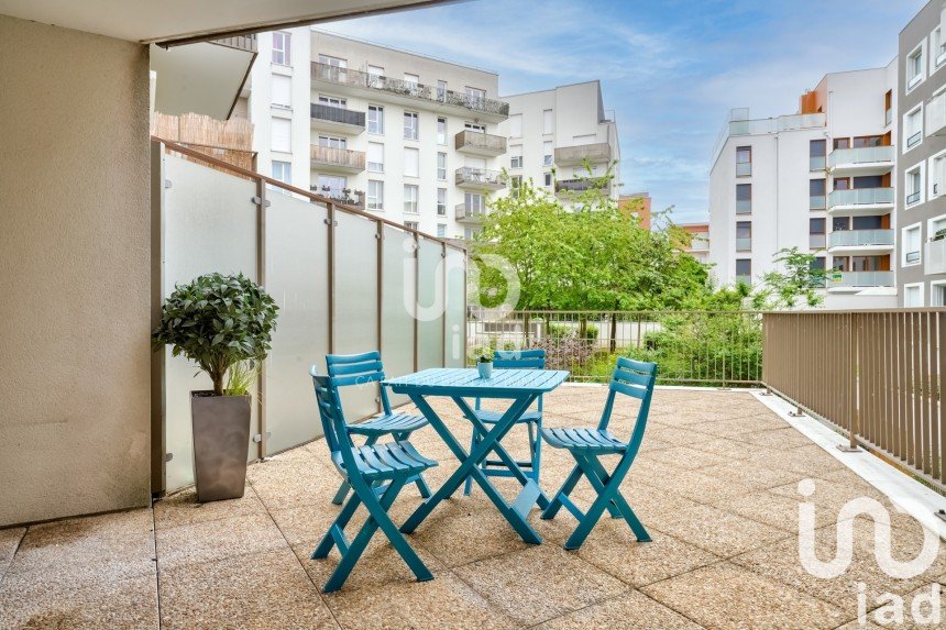 Appartement 2 pièces de 44 m² à Nanterre (92000)