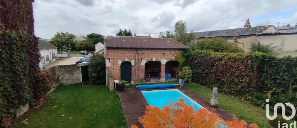 Maison 7 pièces de 270 m² à Romorantin-Lanthenay (41200)