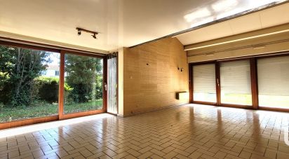 Maison d’architecte 5 pièces de 134 m² à Orange (84100)