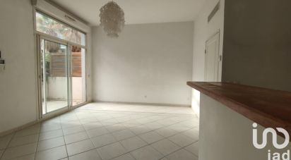 Appartement 3 pièces de 59 m² à Marseille (13008)