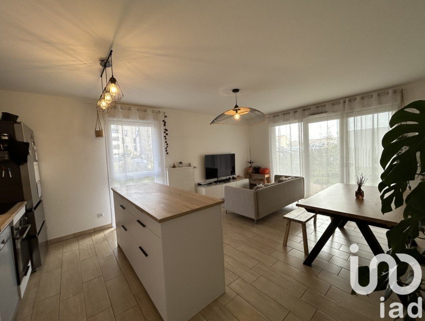 Appartement 3 pièces de 63 m² à Villenave-d'Ornon (33140)