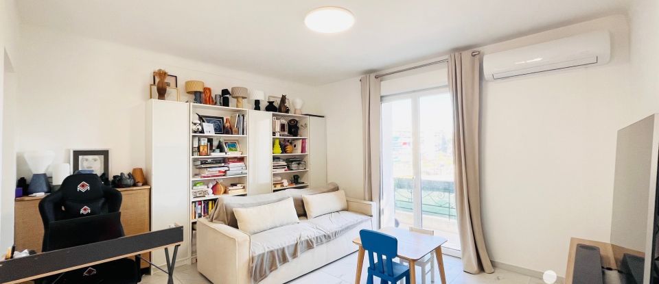 Appartement 4 pièces de 87 m² à Cagnes-sur-Mer (06800)