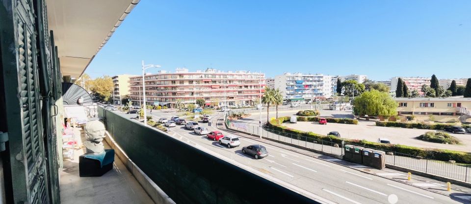 Appartement 4 pièces de 87 m² à Cagnes-sur-Mer (06800)