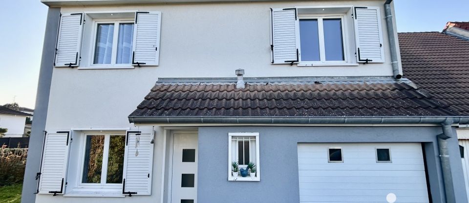 Maison 4 pièces de 94 m² à Pfastatt (68120)