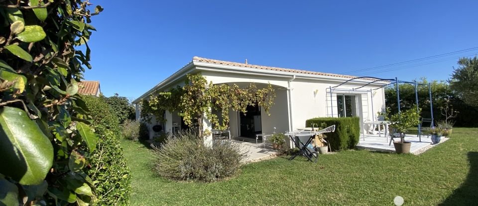 House 6 rooms of 131 m² in Meschers-sur-Gironde (17132)