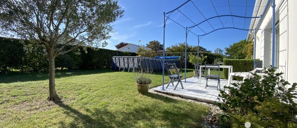 House 6 rooms of 131 m² in Meschers-sur-Gironde (17132)