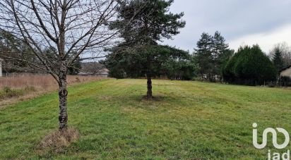 Terrain de 2 808 m² à Saint-Martial-de-Valette (24300)