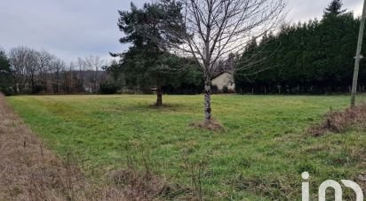 Terrain de 2 808 m² à Saint-Martial-de-Valette (24300)