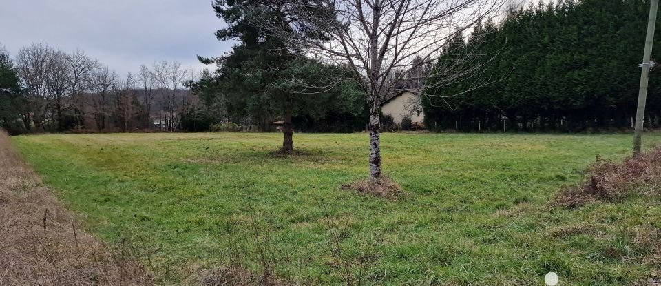 Terrain de 2 808 m² à Saint-Martial-de-Valette (24300)