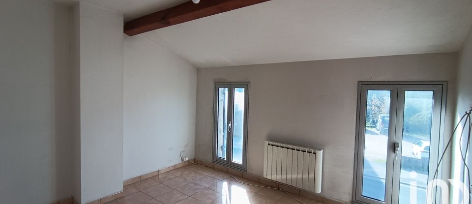 Town house 7 rooms of 148 m² in Montendre (17130)