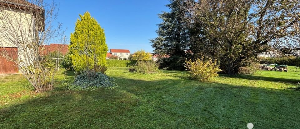 House 5 rooms of 150 m² in Saint-André-le-Gaz (38490)