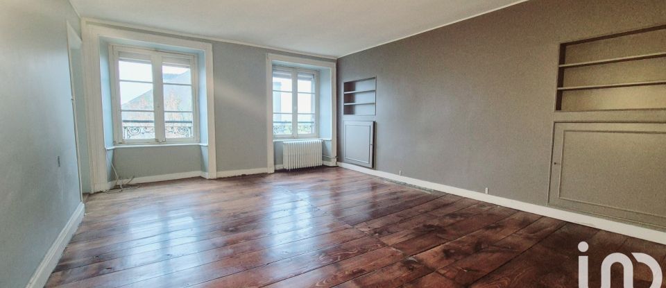 House 10 rooms of 420 m² in Fougères (35300)