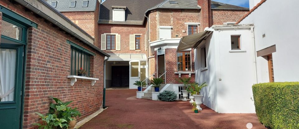 Maison 7 pièces de 148 m² à Ham (80400)