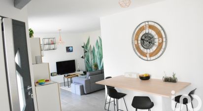 Maison 3 pièces de 73 m² à Saintes (17100)