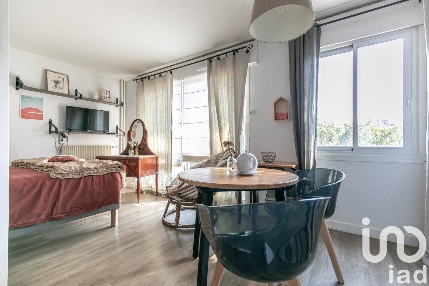 Studio 1 pièce de 27 m² à Vincennes (94300)