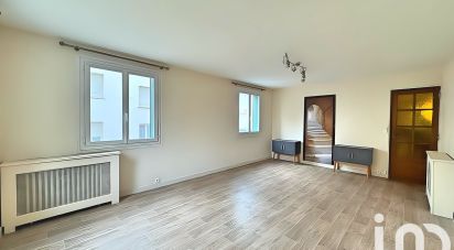 Appartement 3 pièces de 71 m² à Étampes (91150)