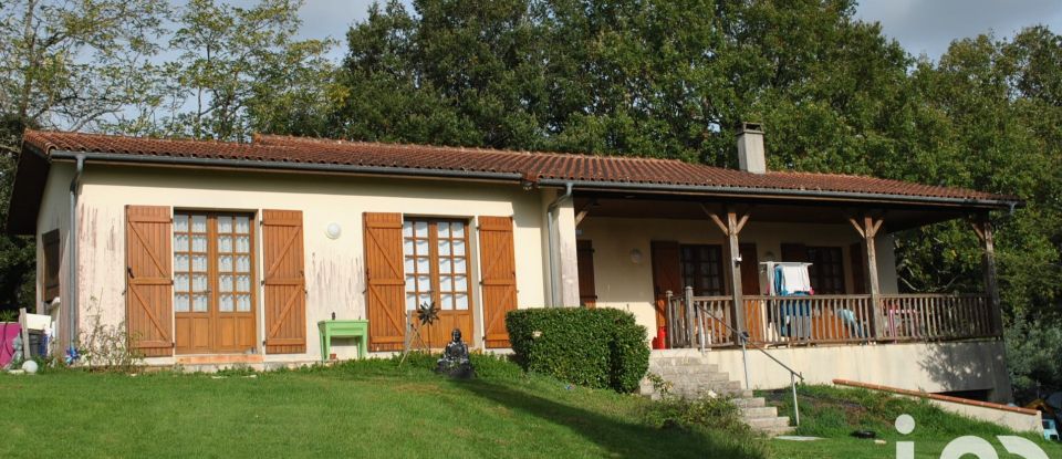 Maison traditionnelle 5 pièces de 345 m² à Grayssas (47270)