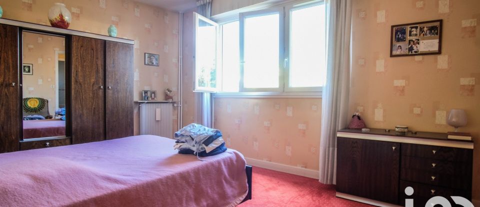 Appartement 3 pièces de 77 m² à Créteil (94000)