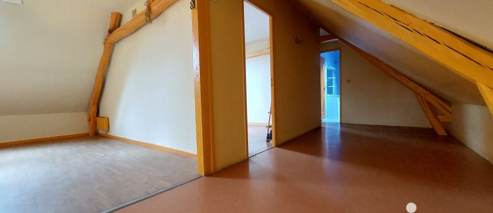 Maison 8 pièces de 201 m² à Guiscard (60640)