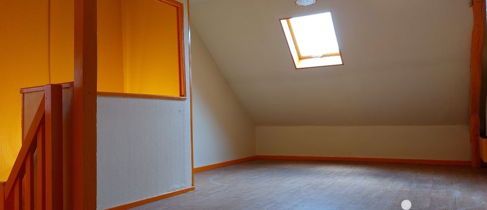 Maison 8 pièces de 201 m² à Guiscard (60640)