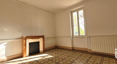 Village house 6 rooms of 102 m² in Camaret-sur-Aigues (84850)