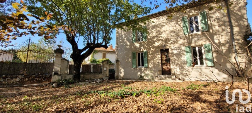 Village house 6 rooms of 102 m² in Camaret-sur-Aigues (84850)