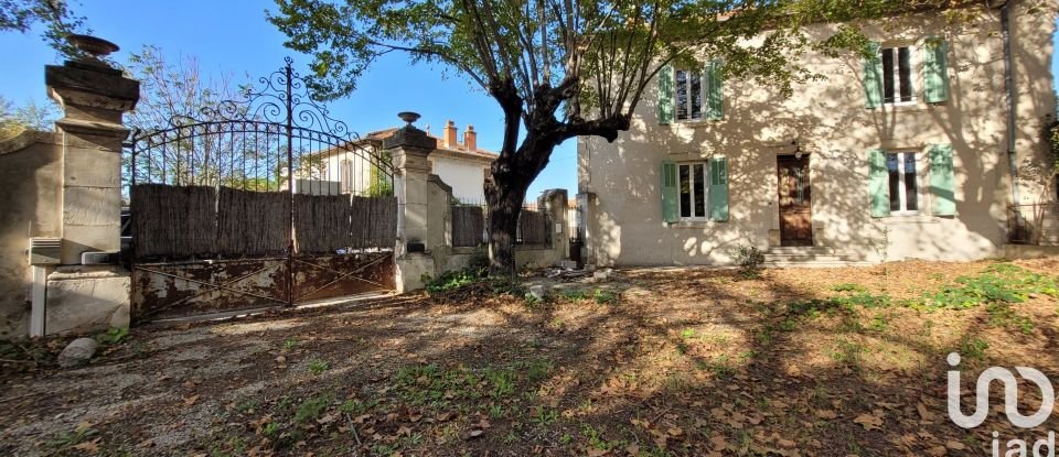 Village house 6 rooms of 102 m² in Camaret-sur-Aigues (84850)