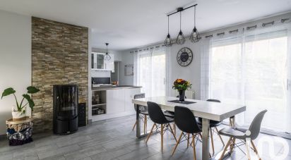 Maison 5 pièces de 154 m² à Pontault-Combault (77340)