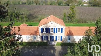 Longere 9 rooms of 325 m² in Reffannes (79420)