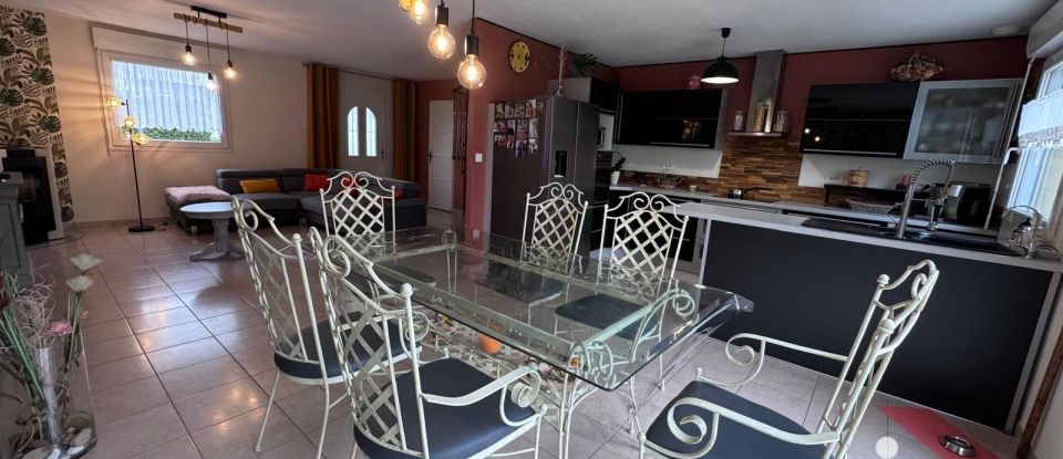 Maison 4 pièces de 135 m² à Labourse (62113)