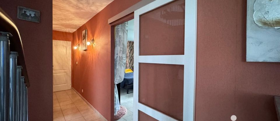 Maison 4 pièces de 135 m² à Labourse (62113)