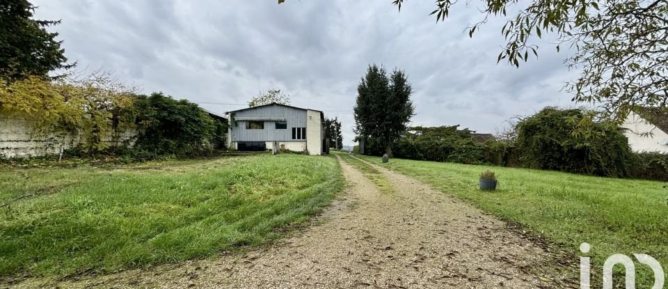 Longère 6 pièces de 129 m² à Château-Renard (45220)