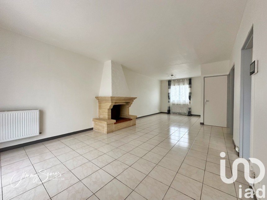 House 4 rooms of 85 m² in Noisy-le-Grand (93160)