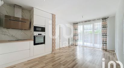 Appartement 4 pièces de 71 m² à Pontault-Combault (77340)