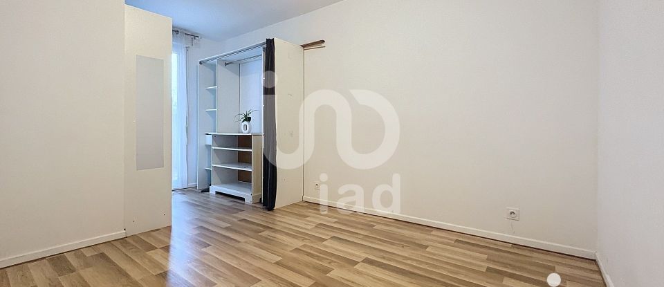 Appartement 4 pièces de 71 m² à Pontault-Combault (77340)