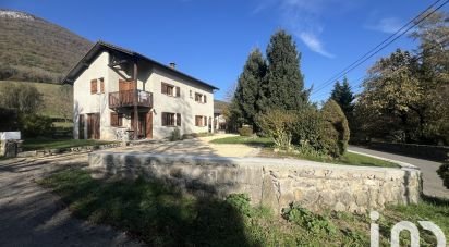 Maison 6 pièces de 135 m² à Barraux (38530)