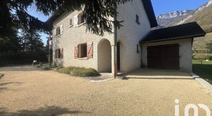 Maison 6 pièces de 135 m² à Barraux (38530)